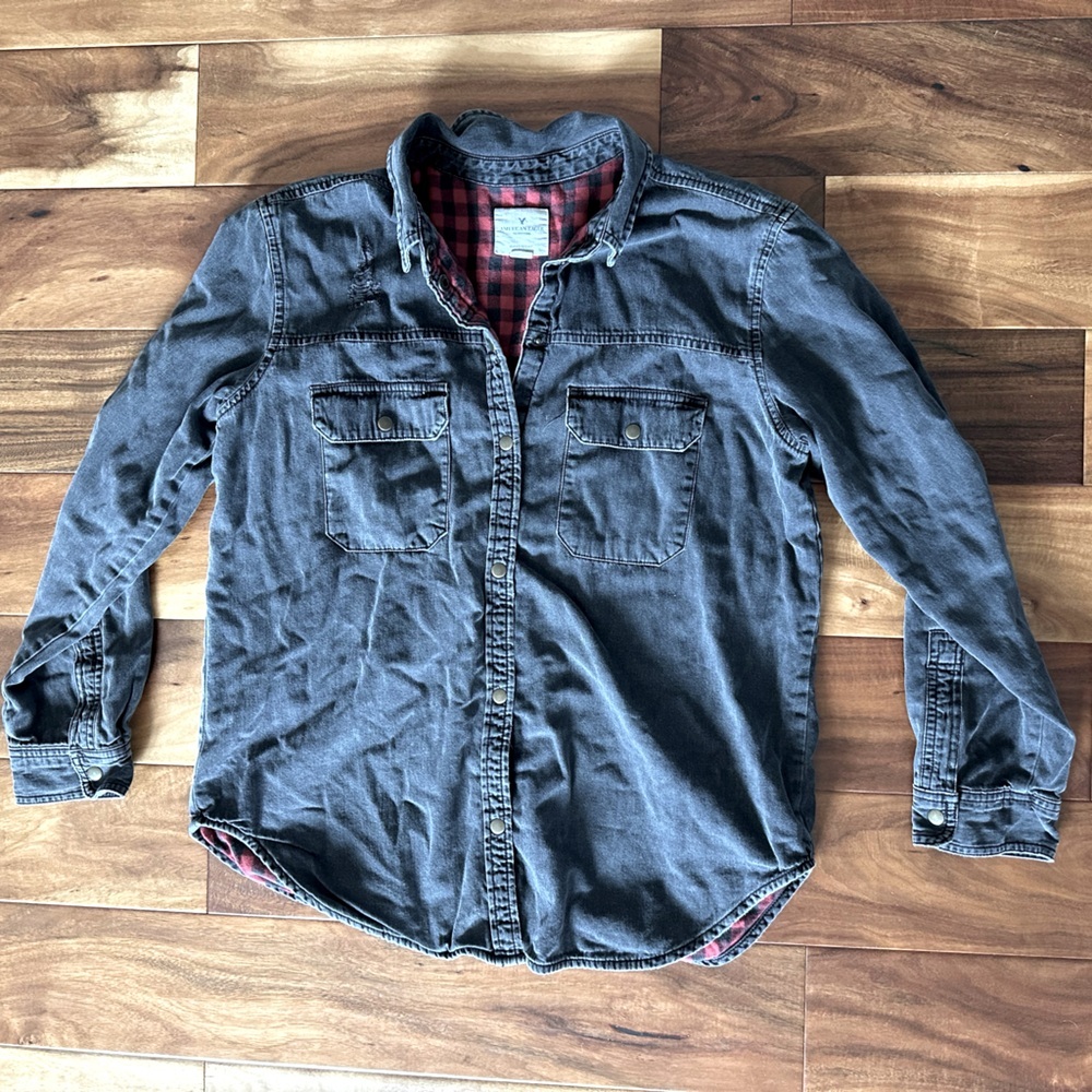 American Eagle Faded Black Shacket With Flannel Lining Size Medium